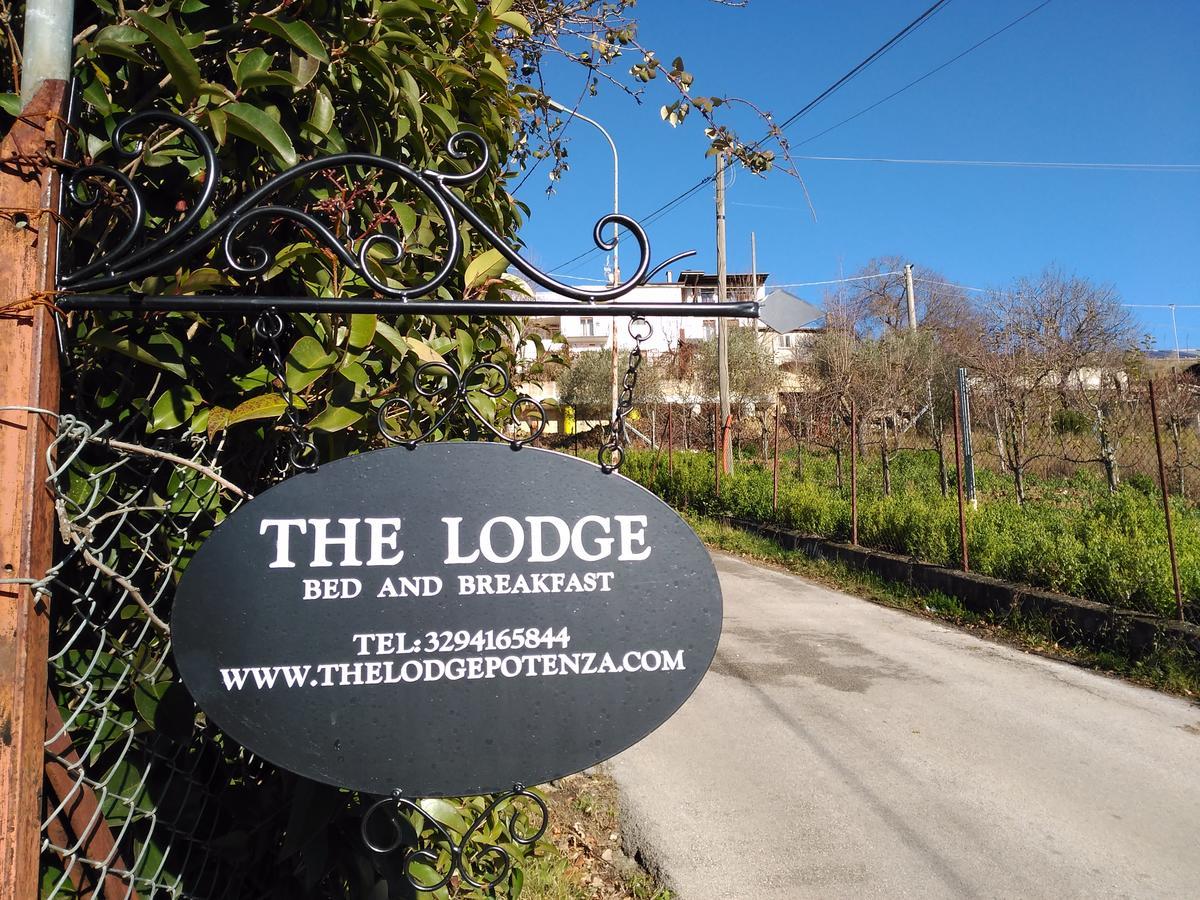 B&B The Lodge Potenza Exterior foto
